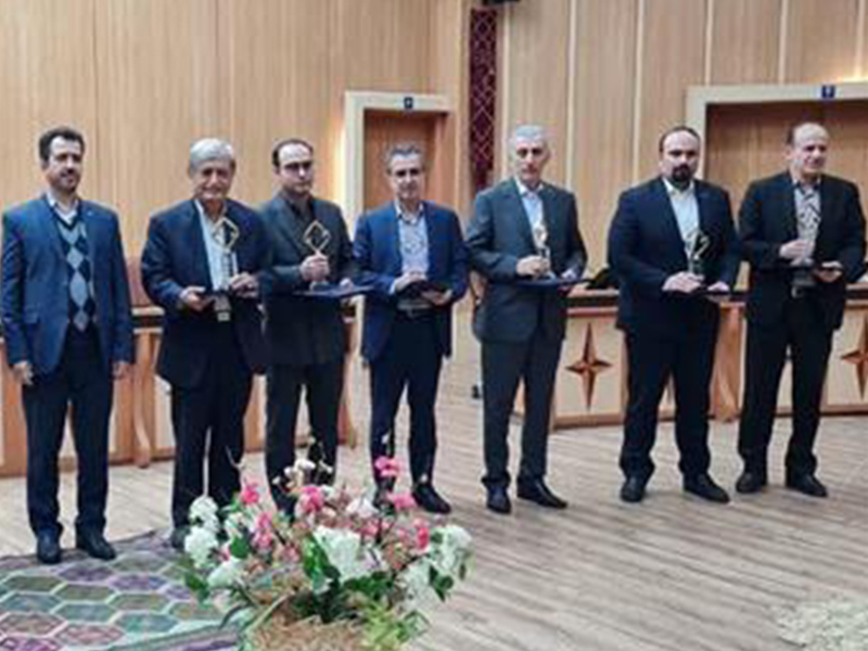انتخاب شرکت ایران نادی بعنوان واحد نمونه کیفی استاندارد استان در سال 1400